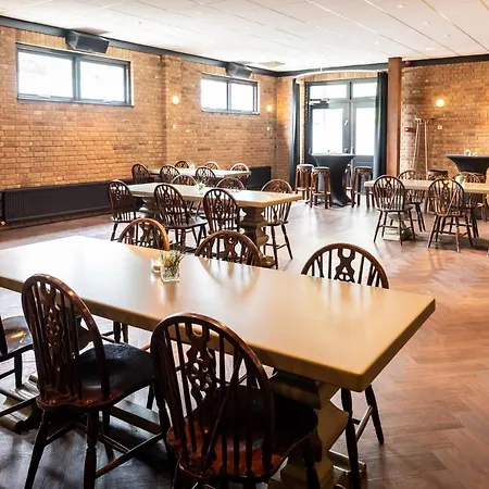 Szálloda De Drie Linden 3*